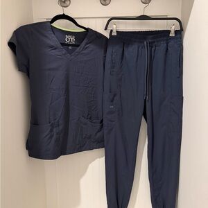 Barco Uniforms Women's Deep Blue Scrub Jogger Set